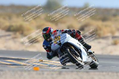 media/Nov-16-2024-CVMA (Sat) [[0e4bb1f32f]]/Race 9-Amateur Supersport Middleweight/